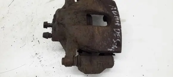 Toyota Auris 150 Front brake caliper