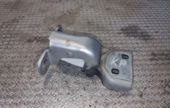 Opel Vivaro Front door upper hinge 311772H