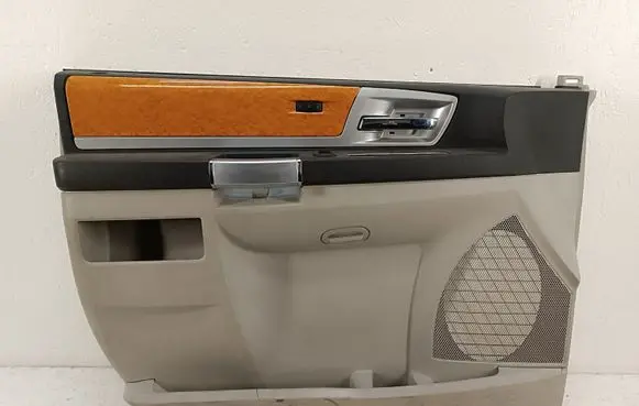 Chrysler Grand Voyager V Front door card panel trim L00131699