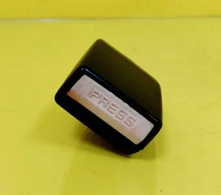 Renault Scenic I Rear seatbelt buckle 417510