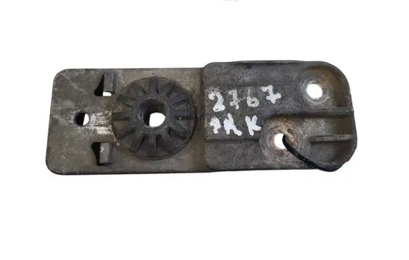 Opel Astra J Radiator mount bracket 13337826