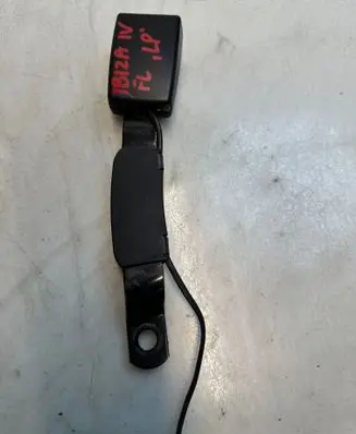Seat Ibiza IV (6J,6P) Front seatbelt buckle 6R0857755D 221013