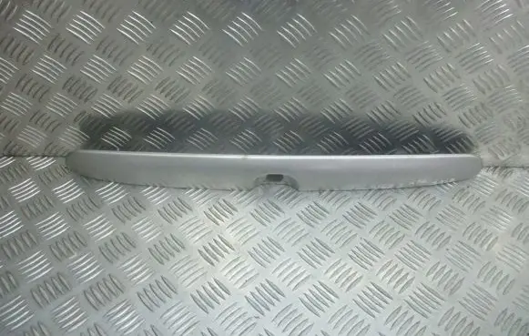 Opel Omega B1 Rear window tailgate spoiler 