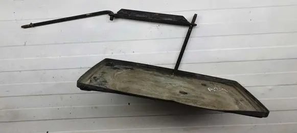 Toyota Previa (XR30, XR40) II Battery tray NOCODE