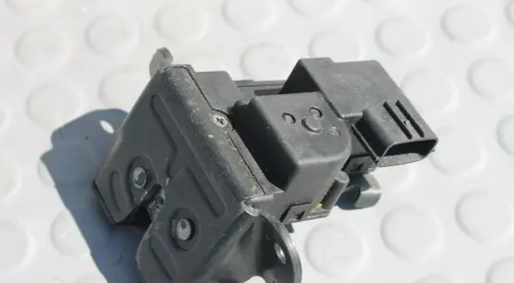 KIA Ceed Tailgate/trunk/boot lock/catch/latch