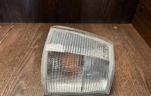 Volvo 850 Front indicator light 7731505RUE