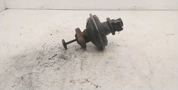 BMW 3 E90 E91 EGR valve 7801942