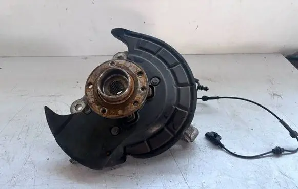 Jeep Cherokee Front wheel bearing hub 68305297AB 28318130289