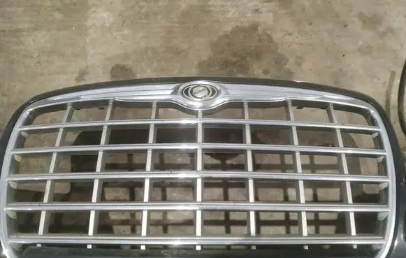 Chrysler 300 - 300C Front grill 