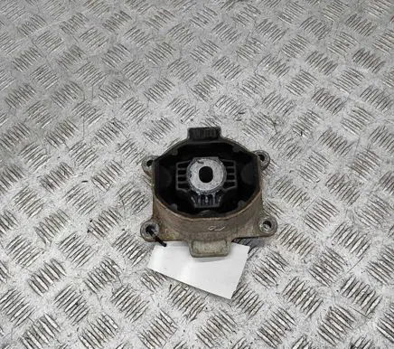 Jaguar I-Pace Engine mount bracket J9D37M121AD
