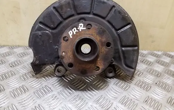 Volkswagen Scirocco Front wheel hub