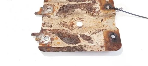 Audi A6 S6 C5 4B Engine mounting bracket