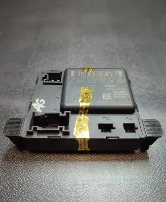Mercedes-Benz Sprinter W906 Door control unit/module A906820402608