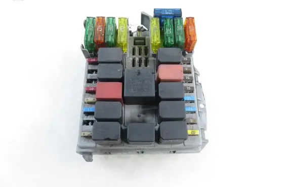 Iveco Daily 35.8 - 9 Central body control module 69501171
