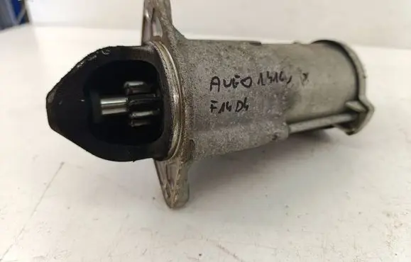 Chevrolet Aveo Starter motor 25180808