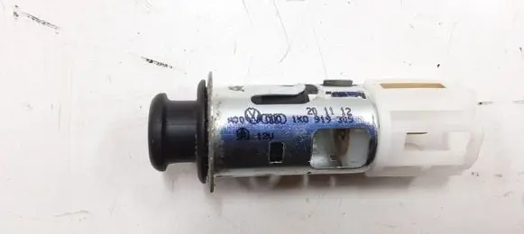 Skoda Octavia Mk1 (1U) 12 V Socket (rear) 1K0919309