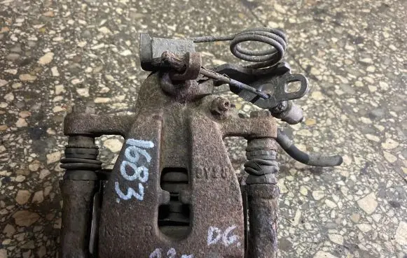 Ford Mondeo MK IV Rear brake caliper