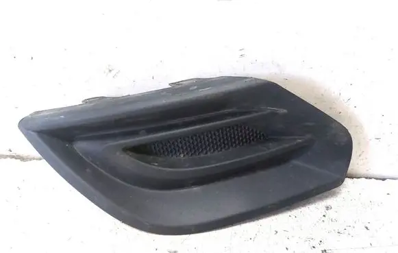 Opel Corsa E Front bumper lower grill 13399257