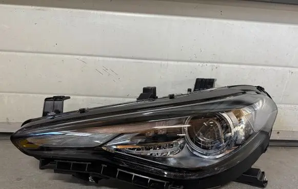 Alfa Romeo Giulia Headlight/headlamp 50558651