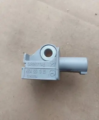 Mercedes-Benz C W204 Airbag deployment crash/impact sensor A2048201985 04896011AB 5WK43584