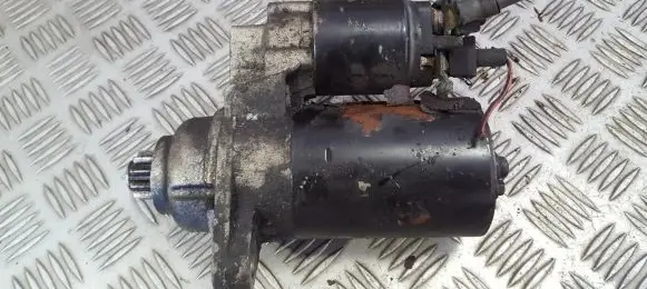 Volkswagen Golf IV Starter motor 0001121016 02T911023F