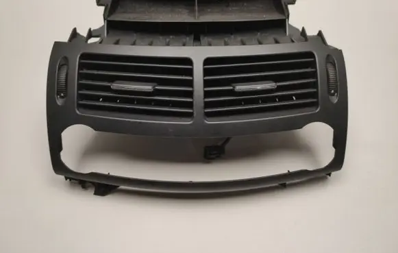 Mercedes-Benz E W211 Dash center air vent grill A2118301954