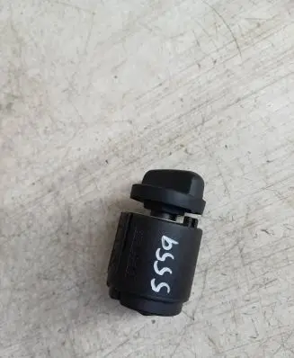 Fog light switch