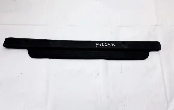 Toyota Yaris Front sill trim cover 679130d010 67913-0d010