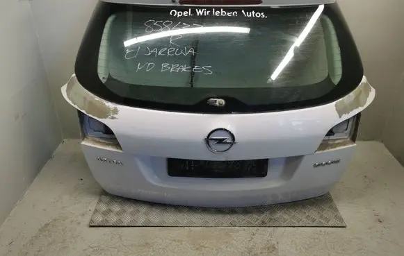 Opel Astra J Tailgate/trunk/boot lid
