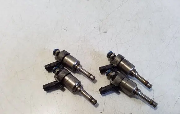 Skoda Superb B6 (3T) Fuel injectors set 06H906036G