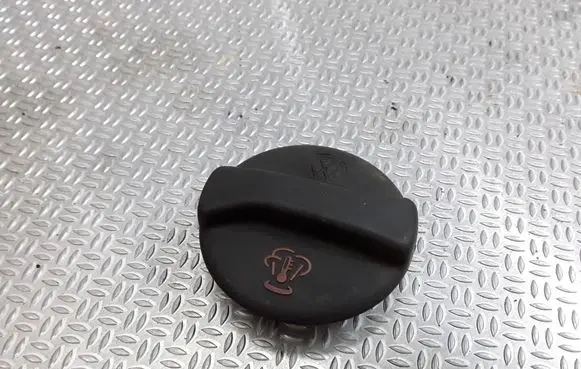 Volkswagen Golf III Coolant expansion tank/reservoir cap 357121321C