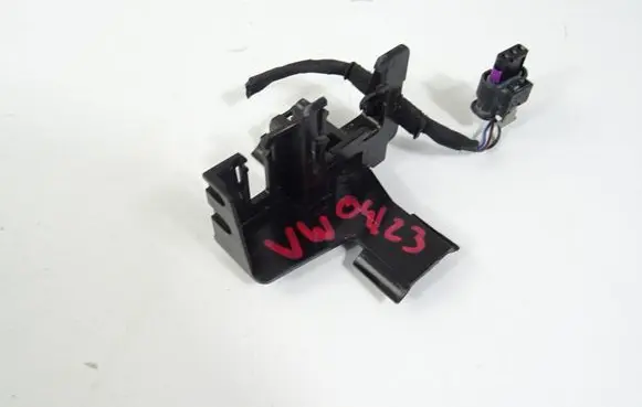 Volkswagen Golf VII ABS pump bracket 5Q0971890E