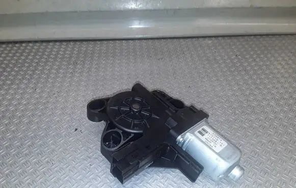 Volvo S80 Rear door window regulator motor 970716101
