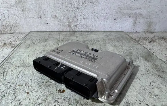 Audi A6 S6 C5 4B Engine control unit/module 038906019GF 28SA5229 0281010812
