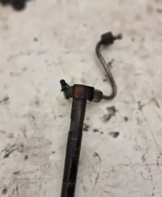 Mercedes-Benz C W204 Fuel injector A6510700537