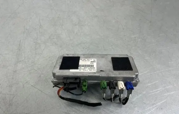 Volkswagen Touareg II Camera control unit module 7P6907441C 7P6907441