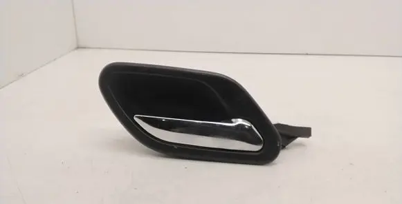 BMW 5 E39 Front door interior handle 8226050