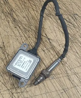 Mercedes-Benz V Class W447 Lambda probe sensor A0009058411