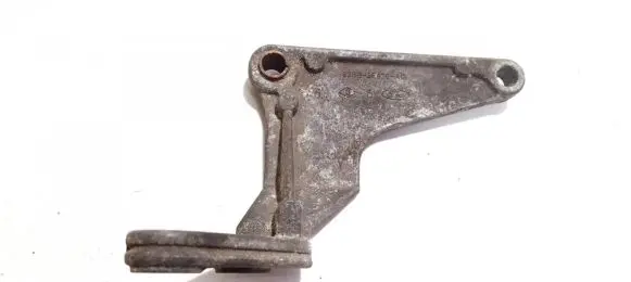 Ford Mondeo MK I Engine mounting bracket 93BB3E679AD