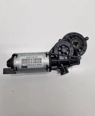 BMW X1 F48 F49 Seat adjustment motor 1226740 122674009