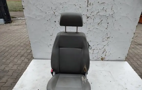 Volkswagen Caddy Front driver seat 