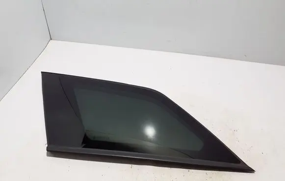 Peugeot 5008 Rear side window 9812842380