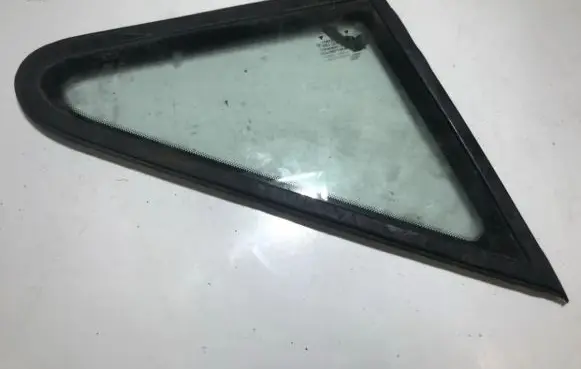 Volkswagen Sharan Front triangle window/glass 