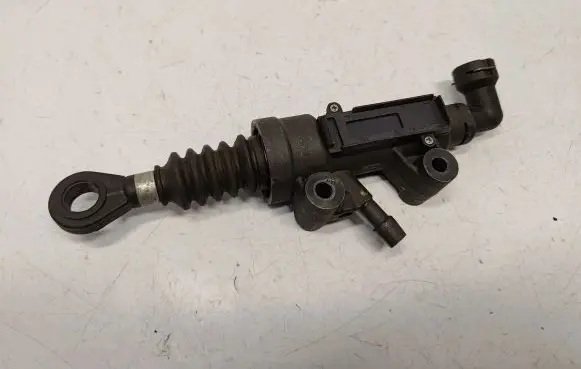 Mini One - Cooper R50 - 53 Clutch master cylinder 21526774078