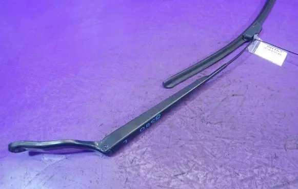Ford Fiesta Front wiper blade arm 2S6117526AC