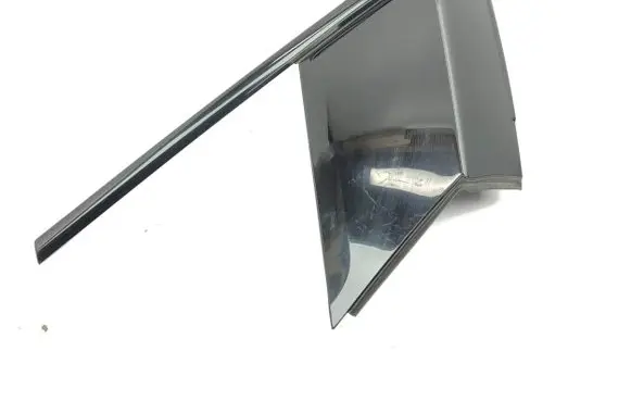 Land Rover Evoque I Tailgate trim BJ3229148AD 0809A