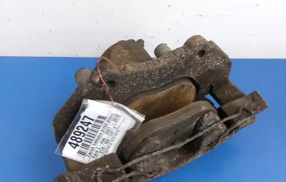 Ford C-MAX I Front brake caliper