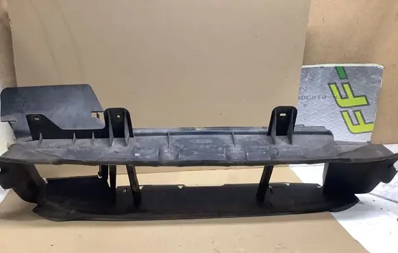 Intercooler air guide/duct channel