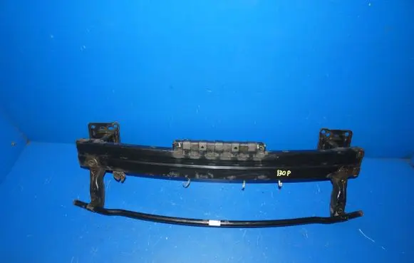 Hyundai i30 Front bumper support beam 