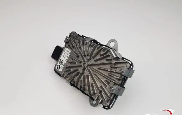 BMW M5 F90 Torque split ecu control unit/module 8747765